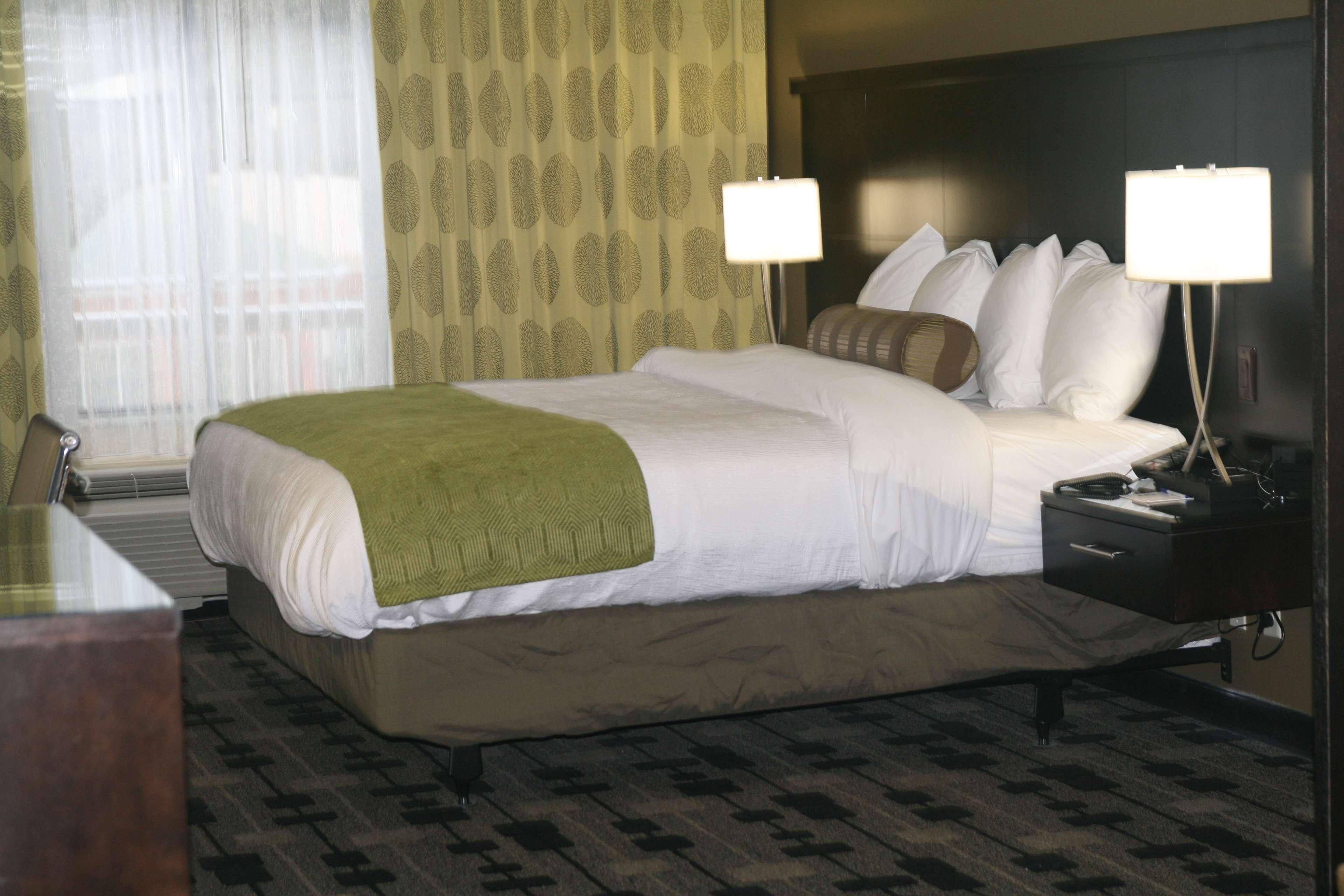 Best Western Plus University Inn Hattiesburg Esterno foto